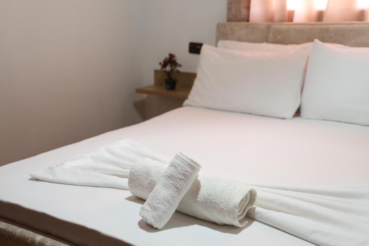 Apartments Villa Luti Stjar Luaran gambar