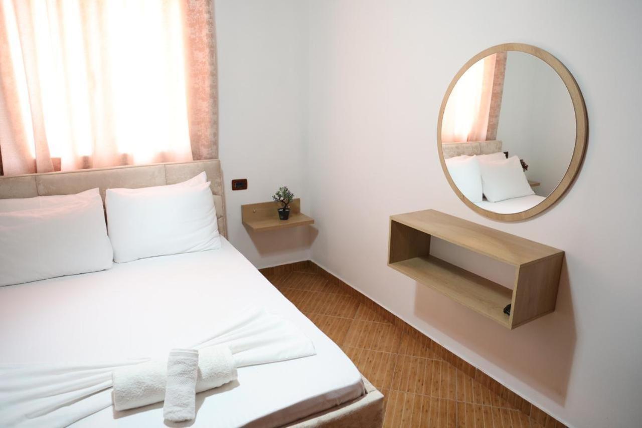 Apartments Villa Luti Stjar Luaran gambar
