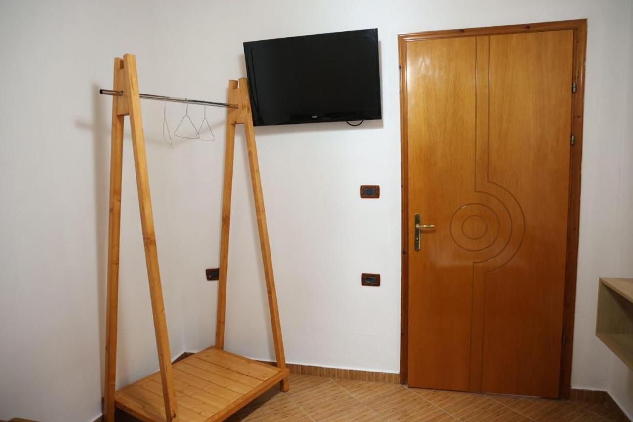 Apartments Villa Luti Stjar Luaran gambar