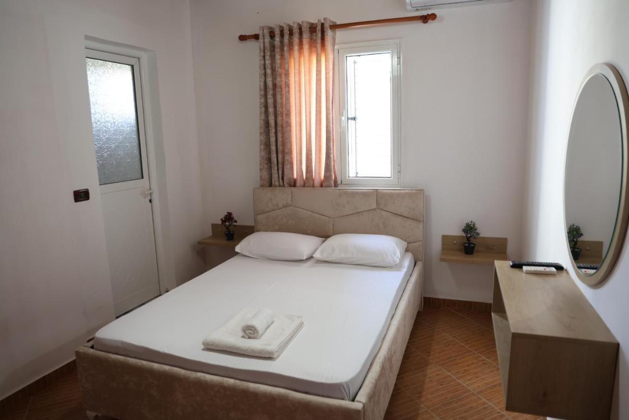 Apartments Villa Luti Stjar Luaran gambar