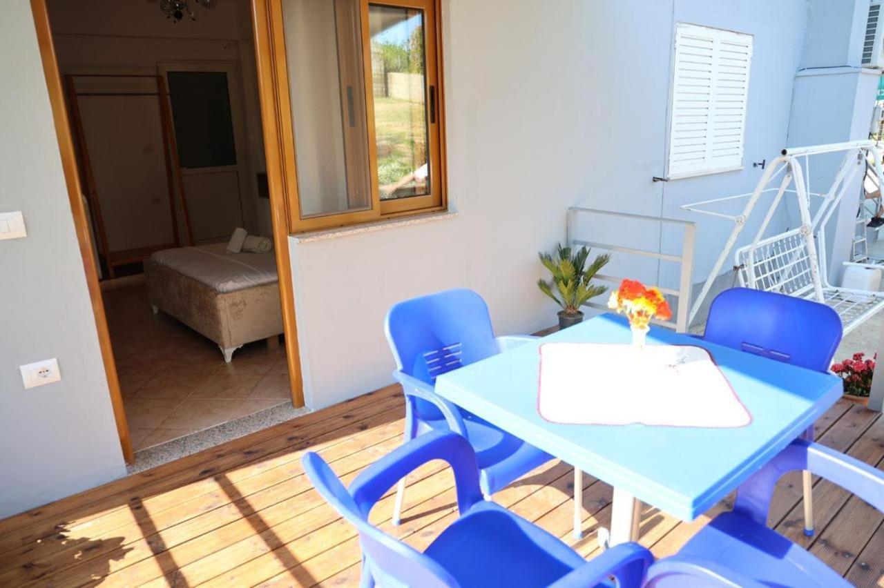 Apartments Villa Luti Stjar Luaran gambar