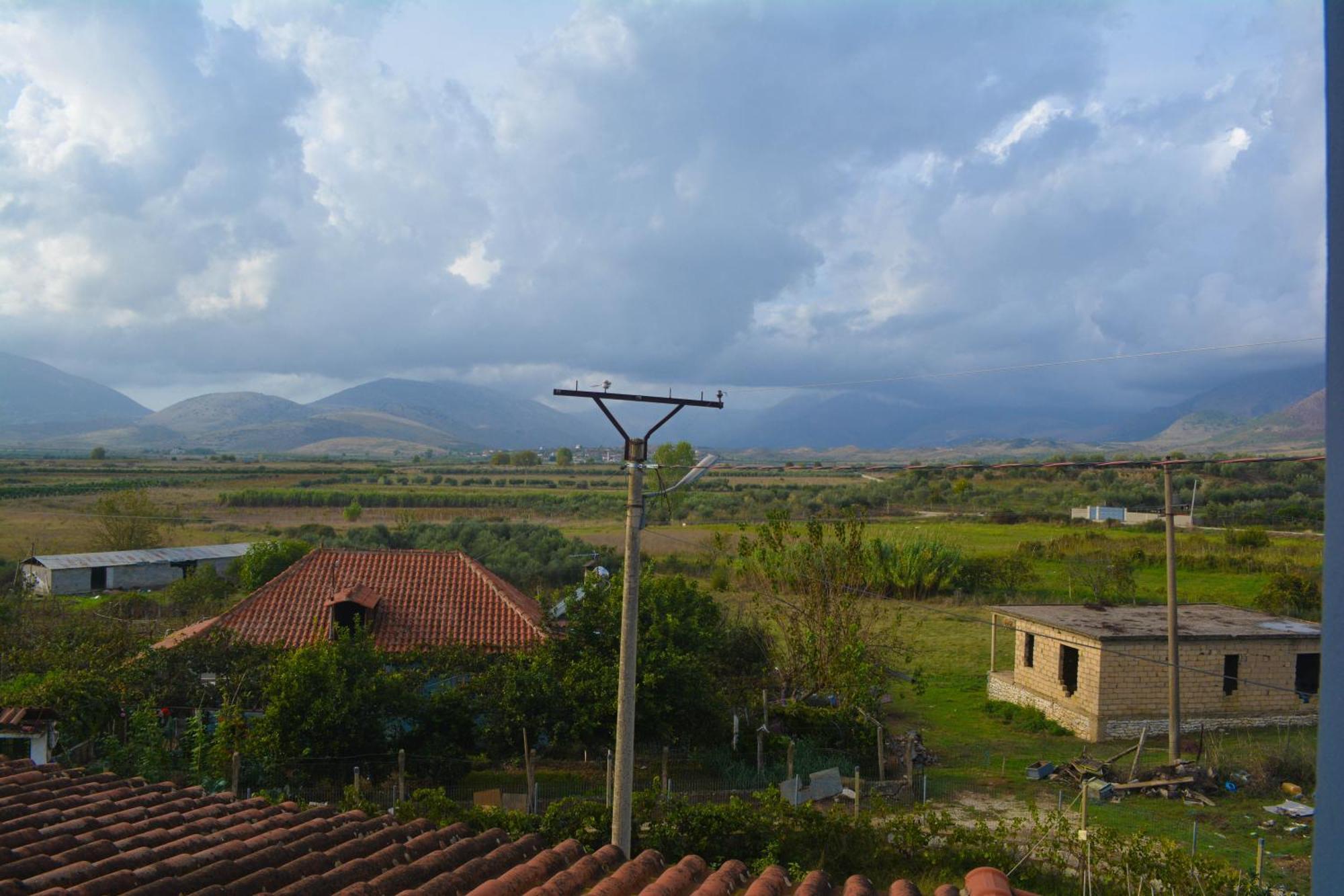 Apartments Villa Luti Stjar Luaran gambar